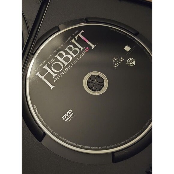 The Hobbit: An Unexpected Journey 2-Disc DVD Edition - Picture 4 of 4